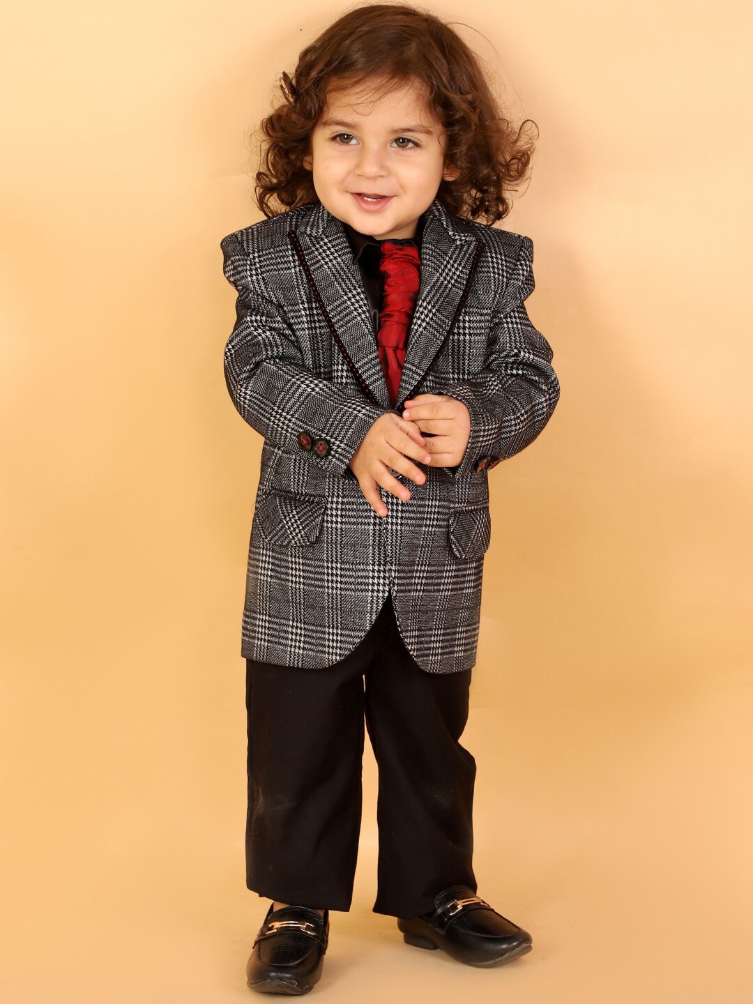 

KID1 Boys Grey & Black Checked 4-Piece Single-Breasted Suit