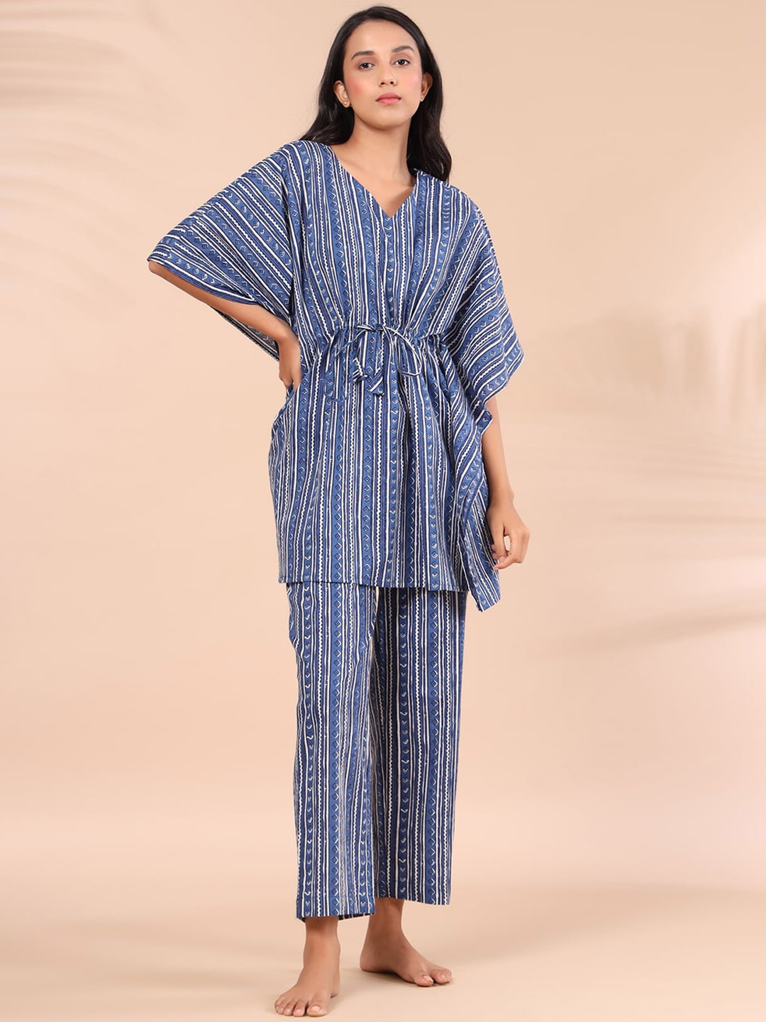 

JISORA Women Blue & White Printed Cotton Night Suit