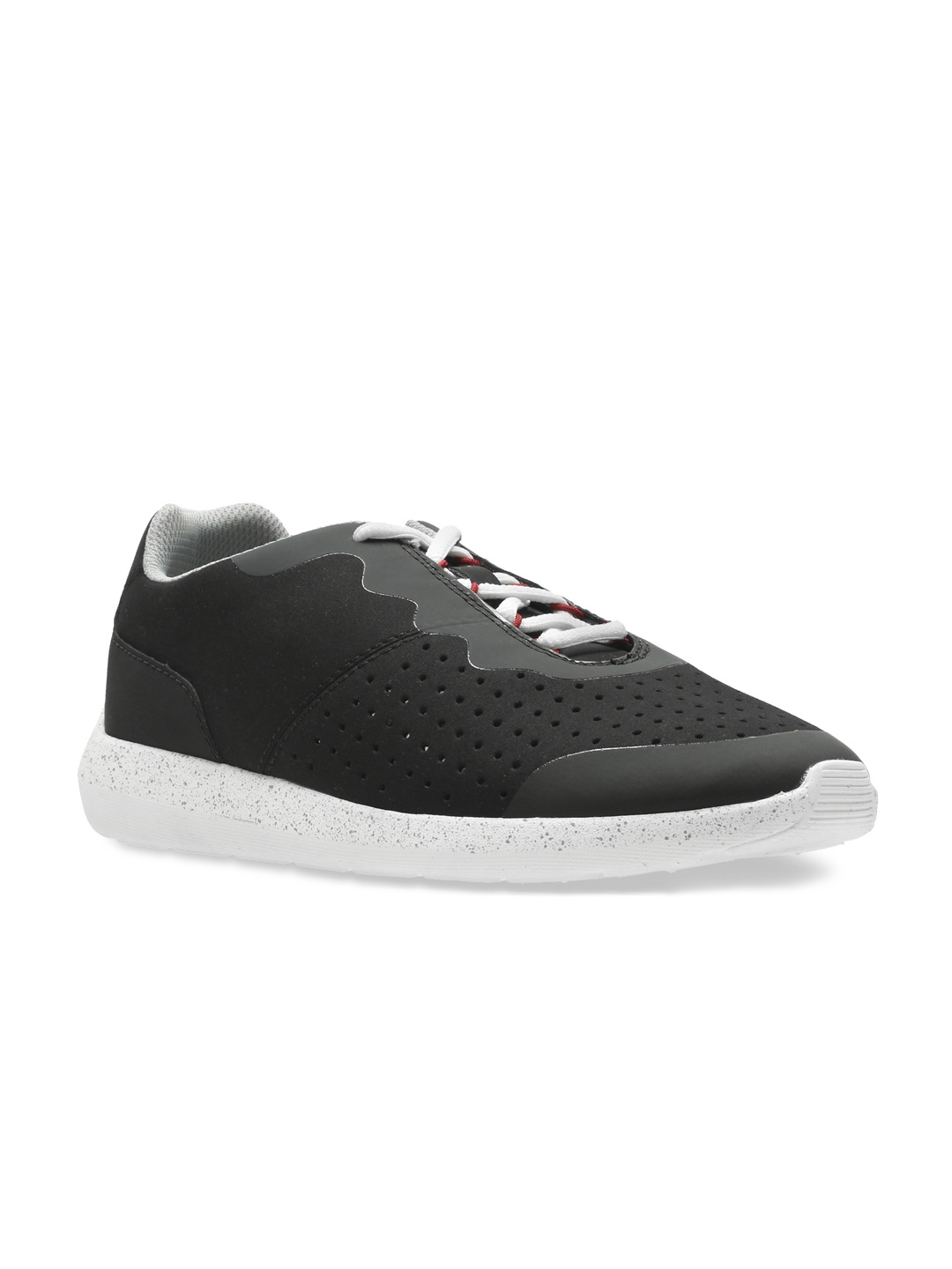 

Clarks Men Black Perforated Torset Vibe Sneakers