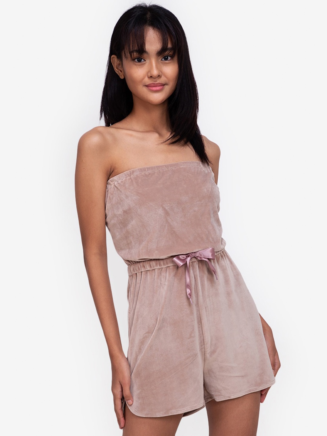 

ZALORA BASICS Women Beige Night Suit