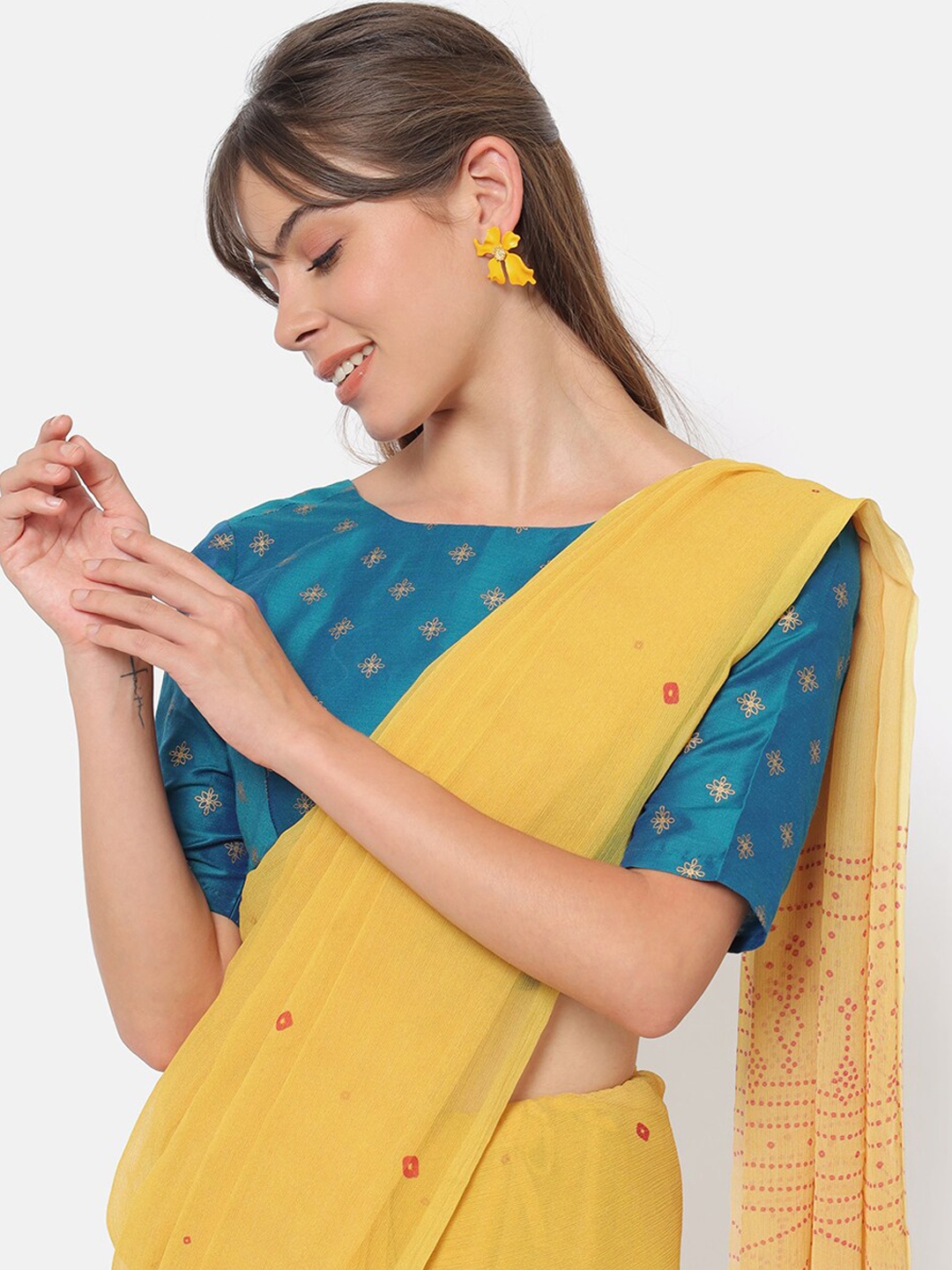 

Saaki Blue & Gold Toned Printed Saree Blouse