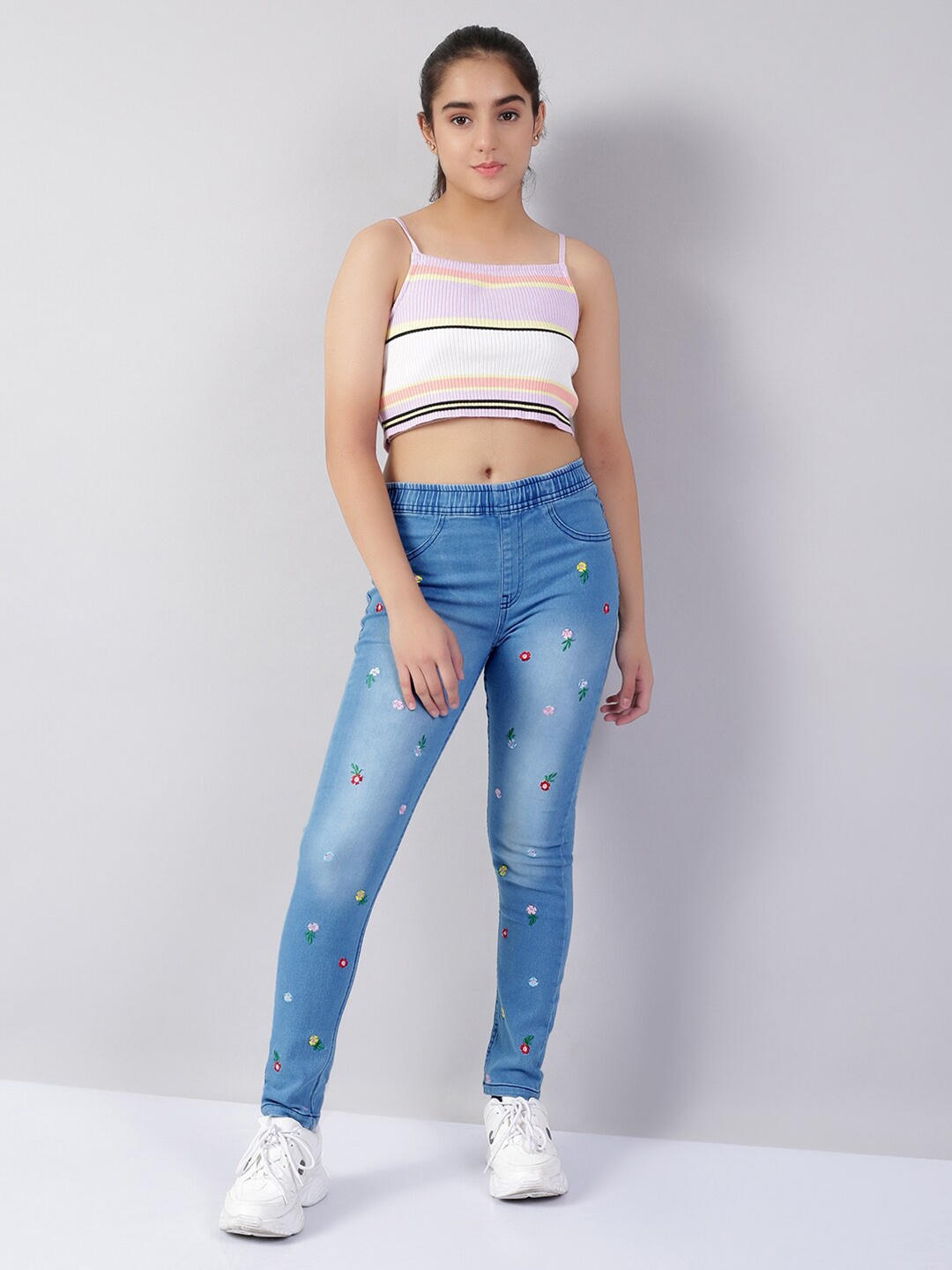 

Naughty Ninos Girls Blue Skinny Fit Light Fade Embroidered Jeans