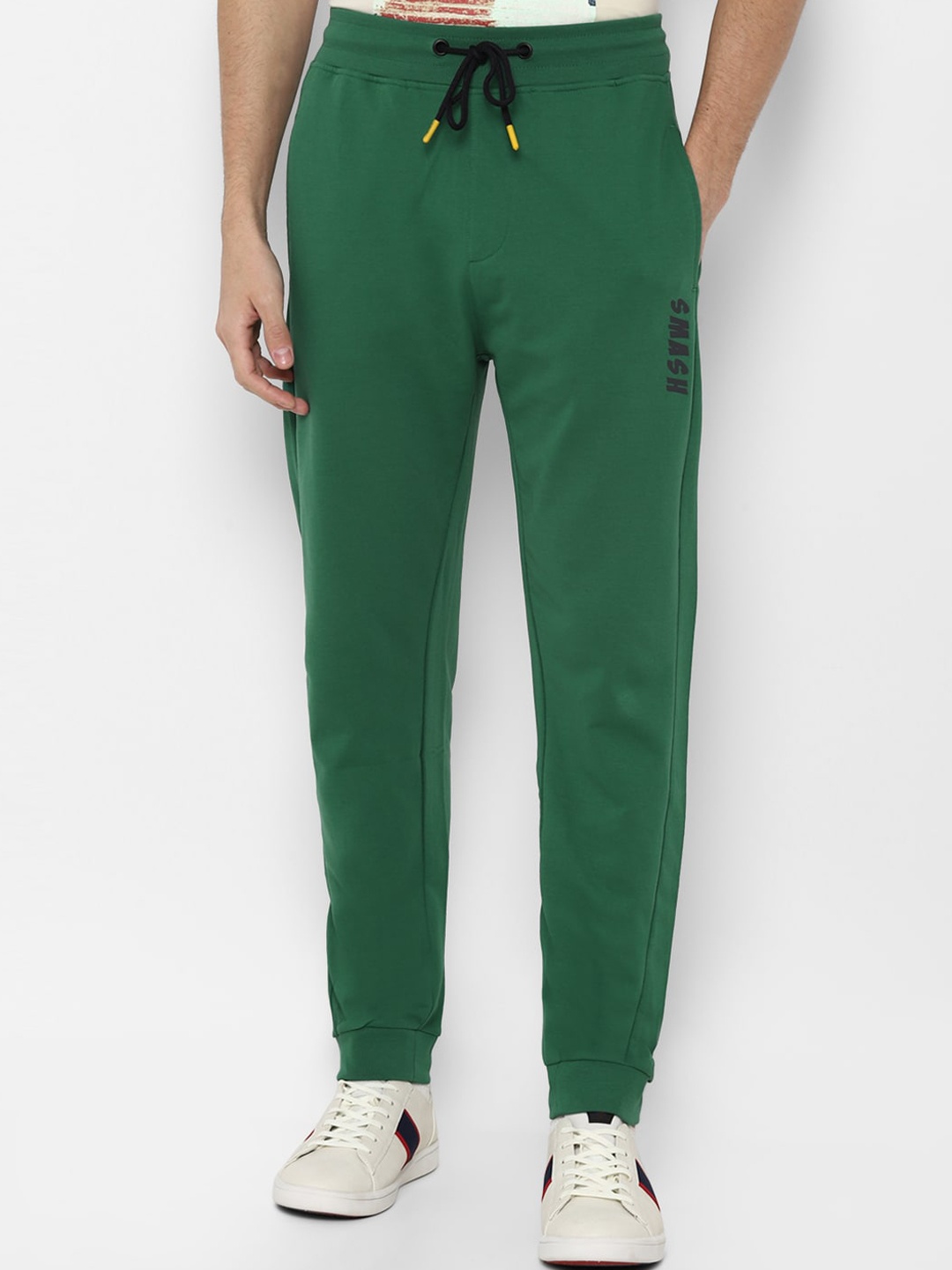 

FOREVER 21 Men Green Joggers Trousers