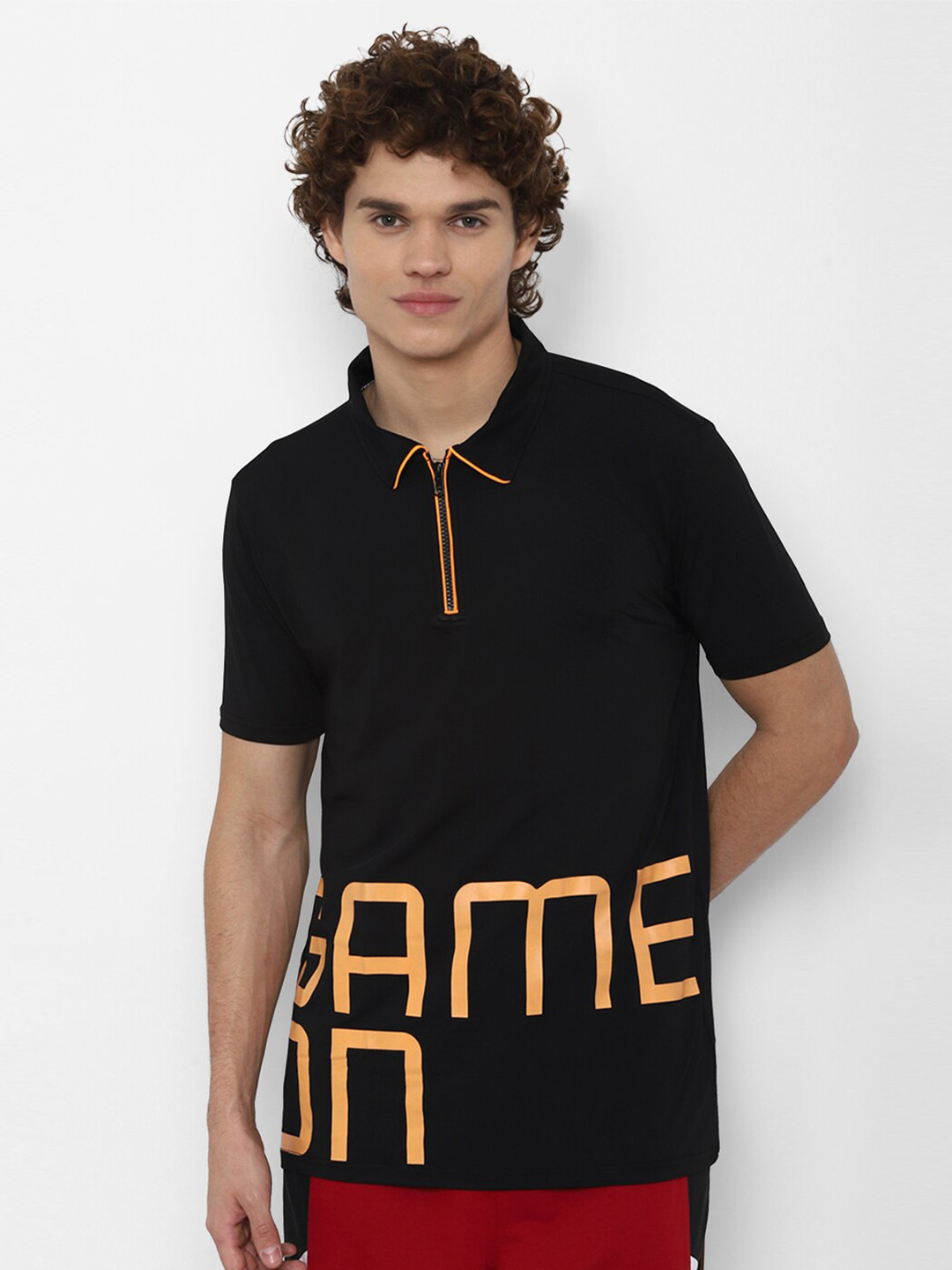 

FOREVER 21 Men Black Typography Printed Polo Collar T-shirt