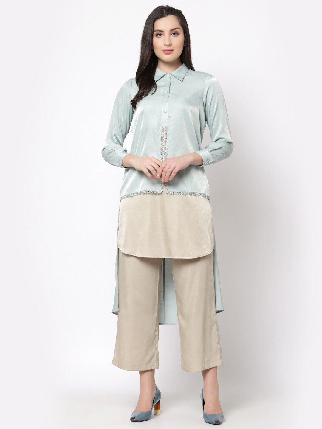 

OFFICE & YOU Blue & Beige Shirt Collar Colourblocked Tunic