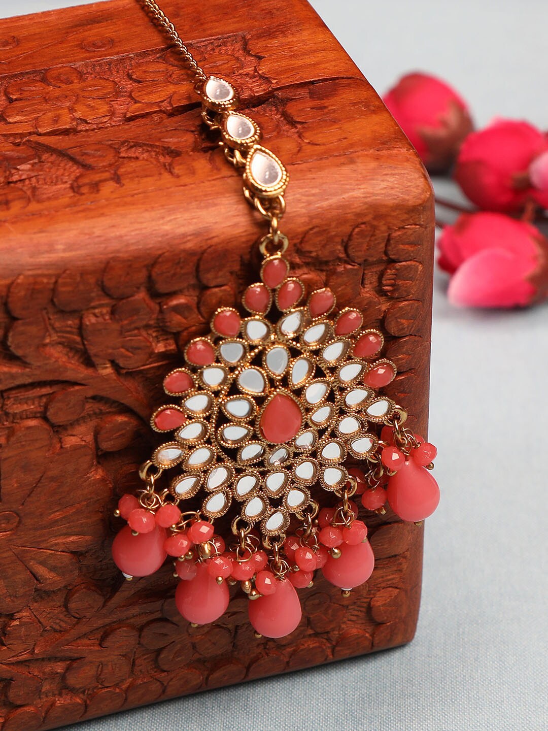 

AccessHer Women Gold-Plated & Pink Mirror Stone-Studded & Enamel Maang Tika