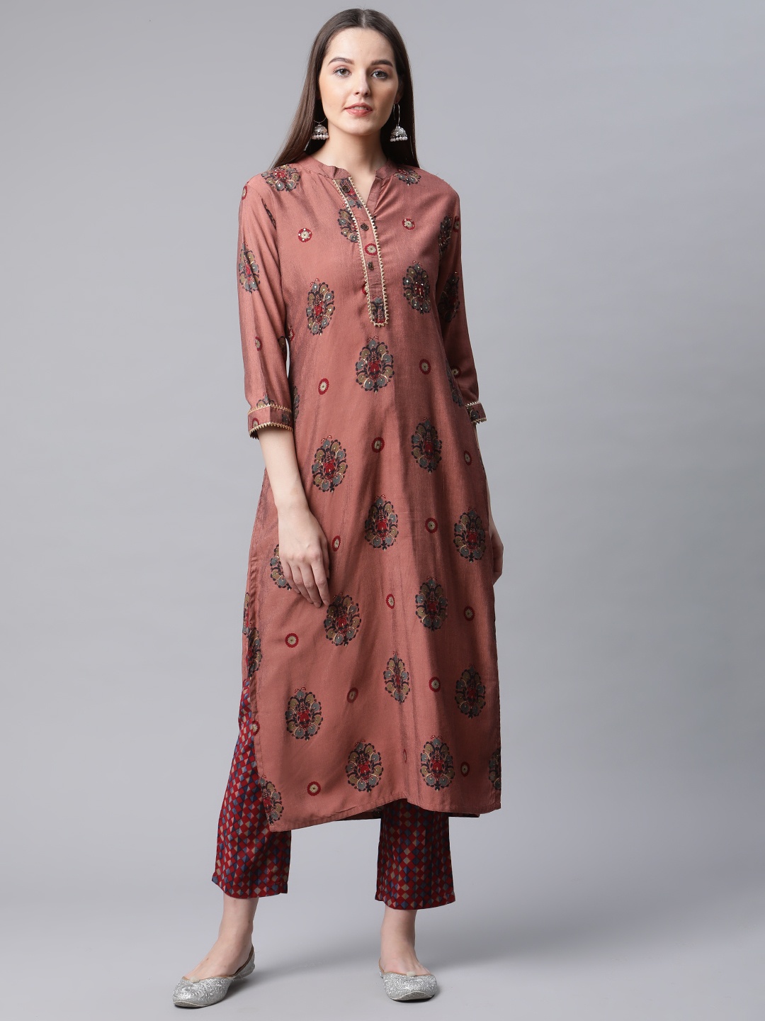

AMIRAS INDIAN ETHNIC WEAR Women Rust Ethnic Motifs Printed Gotta Patti Pure Silk Kurta with Trousers