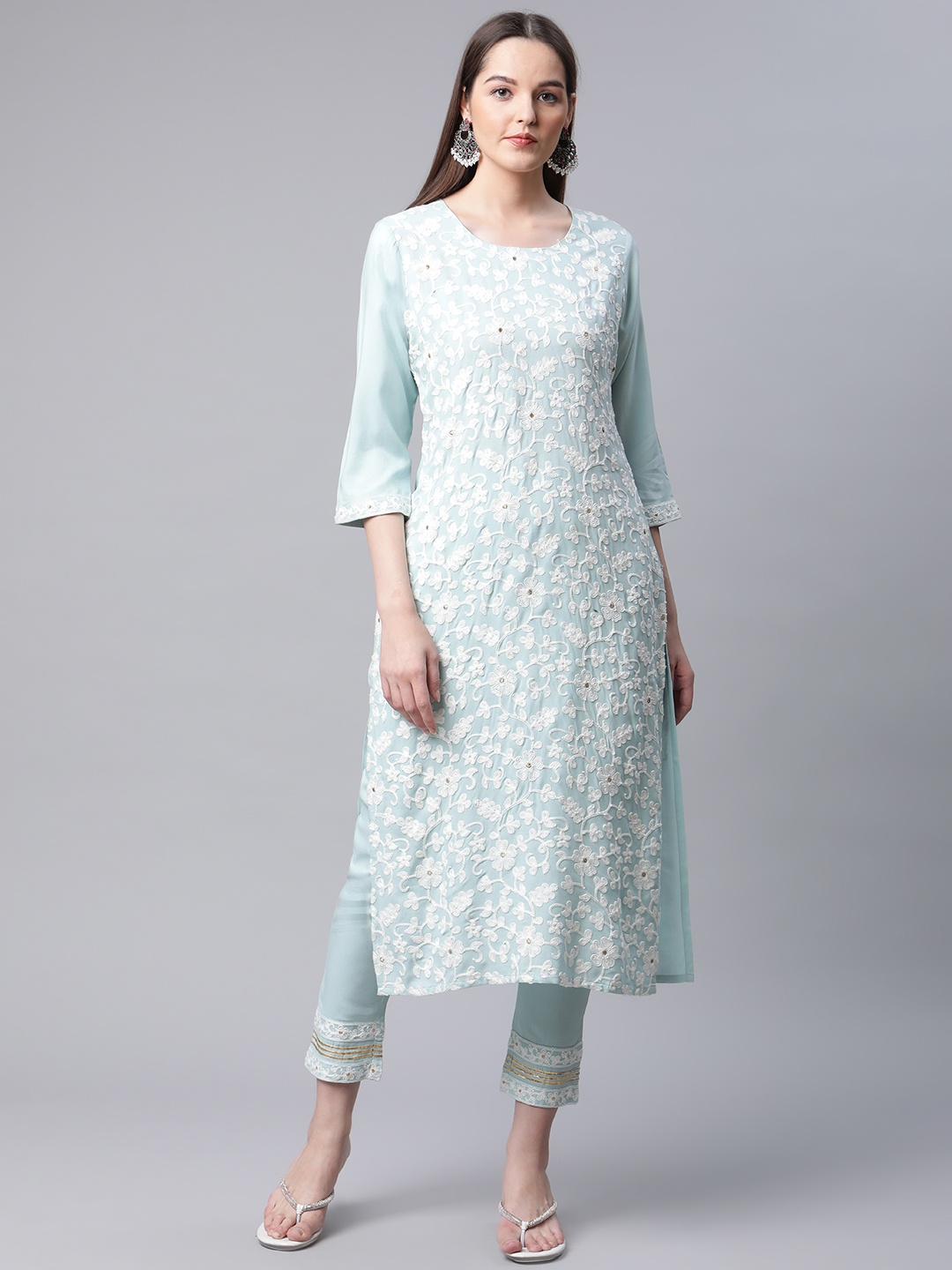 

AMIRAS INDIAN ETHNIC WEAR Women Turquoise Blue Floral Kurta with Palazzos