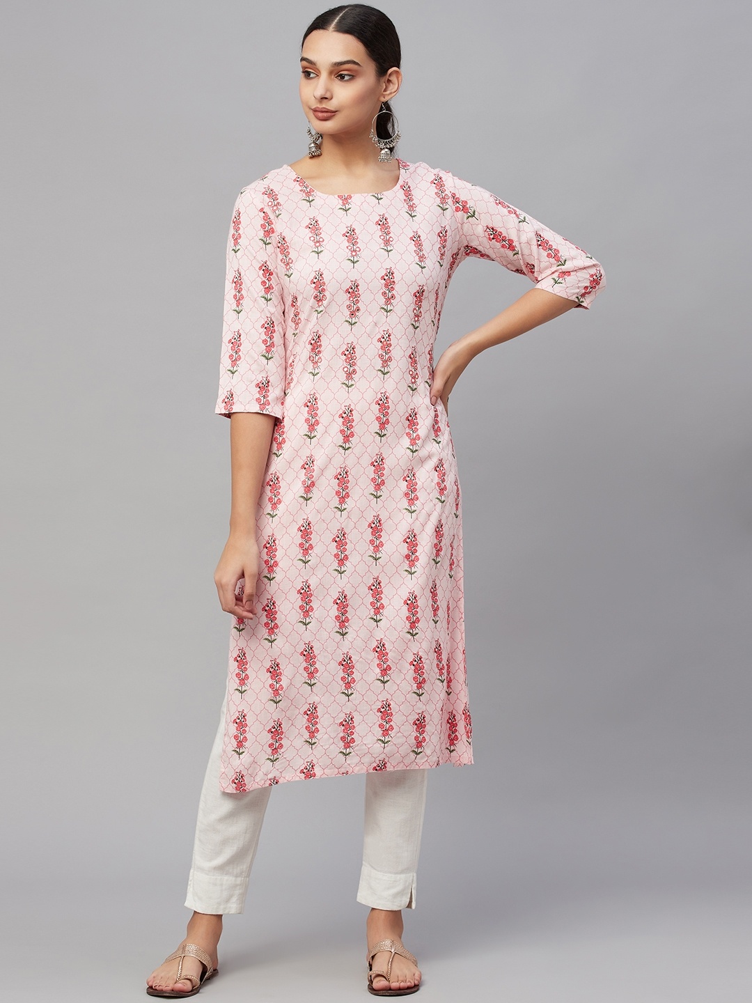 

AMIRAS INDIAN ETHNIC WEAR Women Pink Floral Embroidered Kurta