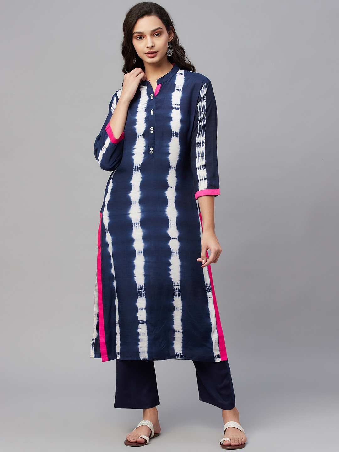 

AMIRAS INDIAN ETHNIC WEAR Women Navy Blue Dyed Kurta with Trousers
