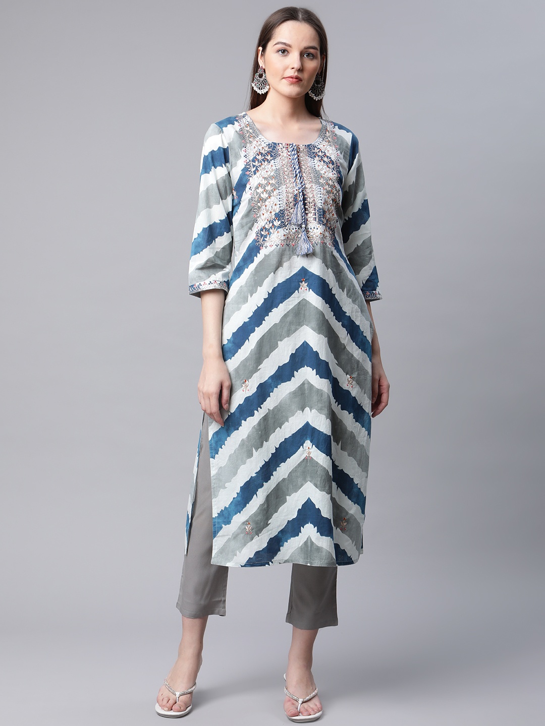 

AMIRAS INDIAN ETHNIC WEAR Women Teal Striped Pure Cotton Kurta with Trousers