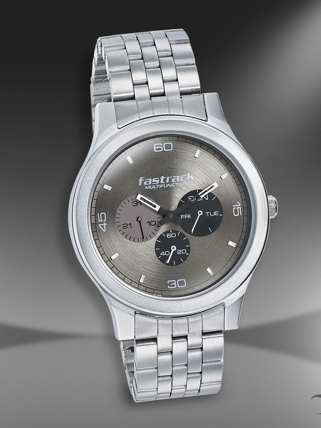 

Fastrack Men Grey Brass Dial & Grey Stainless Steel Bracelet Style Straps Analogue Watch 3252SM01