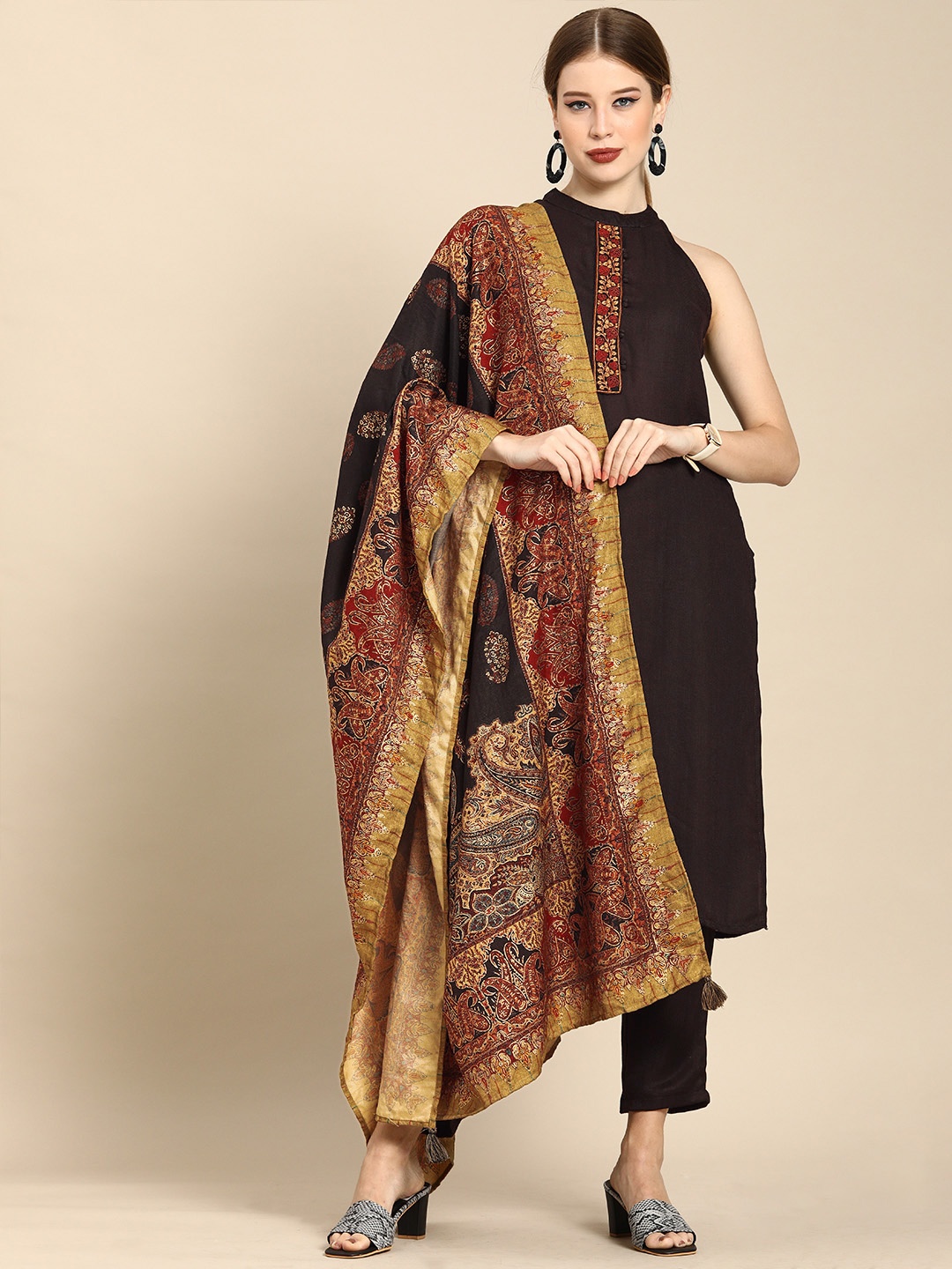 

Anouk Women Black Kurta with Trousers & With Dupatta