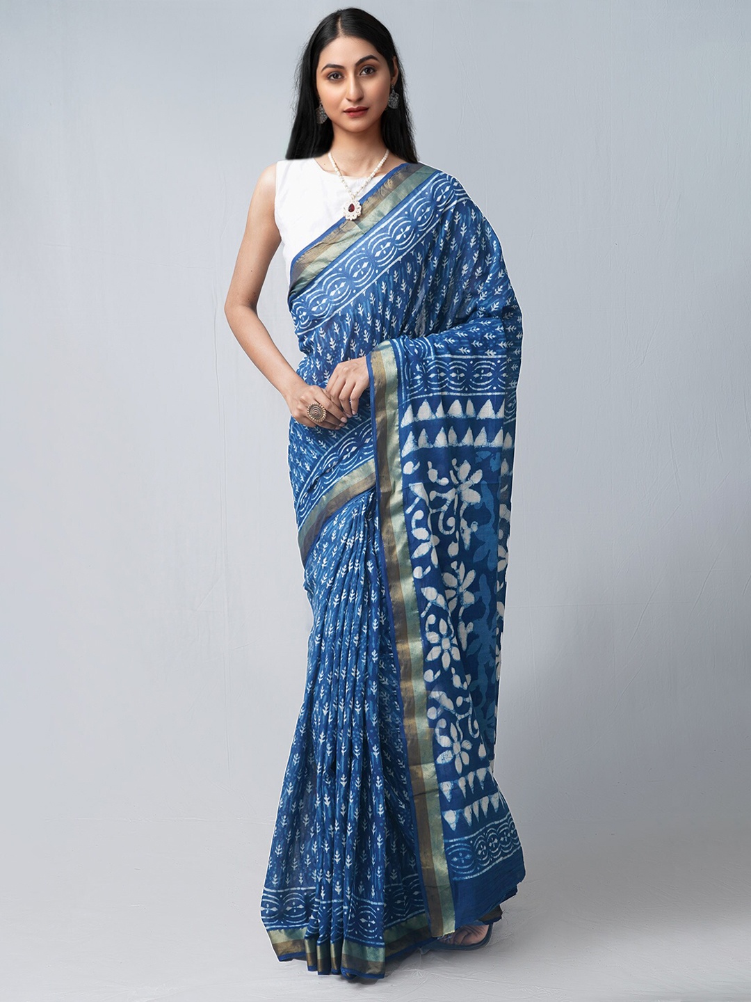 

Unnati Silks Blue & White Ethnic Motifs Pure Cotton Block Print Saree