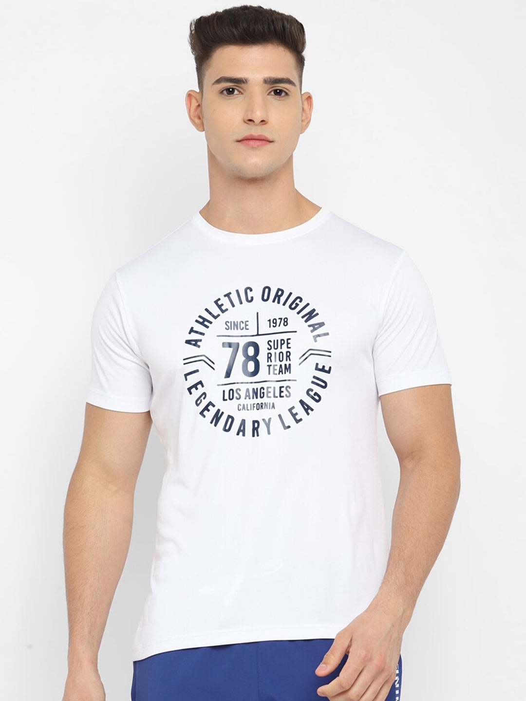 

Yuuki Men White Typography Printed Antimicrobial T-shirt