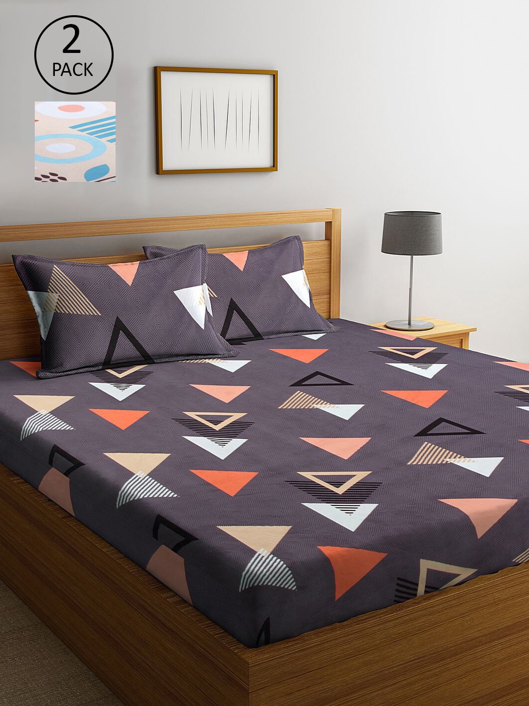 

KLOTTHE Purple & Blue Geometric 210 TC 2 King Bedsheet with 4 Pillow Covers