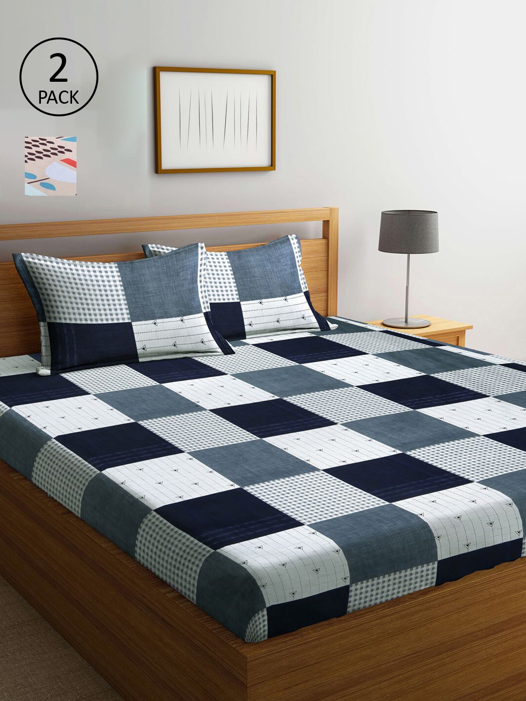 

KLOTTHE Blue & White Geometric 210 TC 2 King Bedsheet with 4 Pillow Covers
