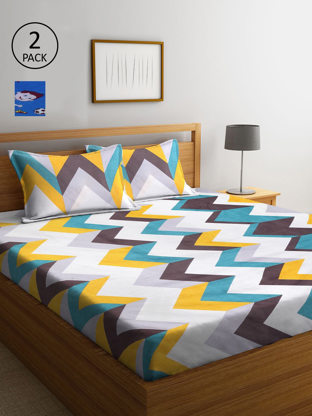 

KLOTTHE White & Blue Geometric 210 TC 2 King Bedsheet with 4 Pillow Covers