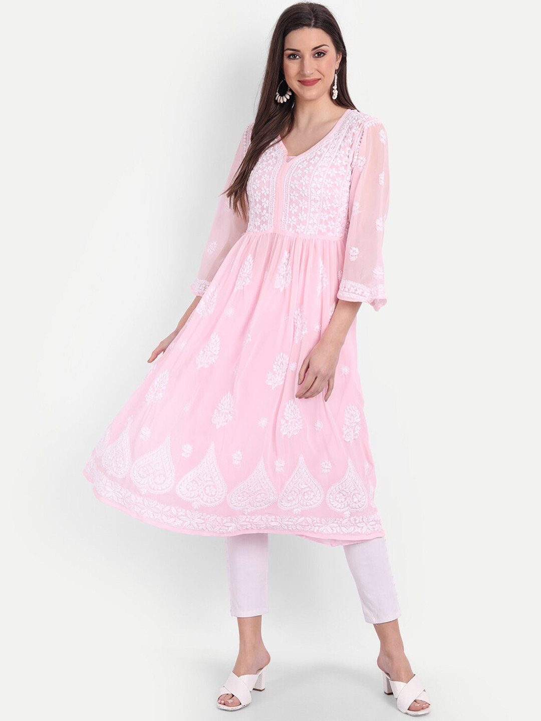 

Indiankala4u Women Pink Ethnic Motifs Embroidered Chikankari Georgette Kurta
