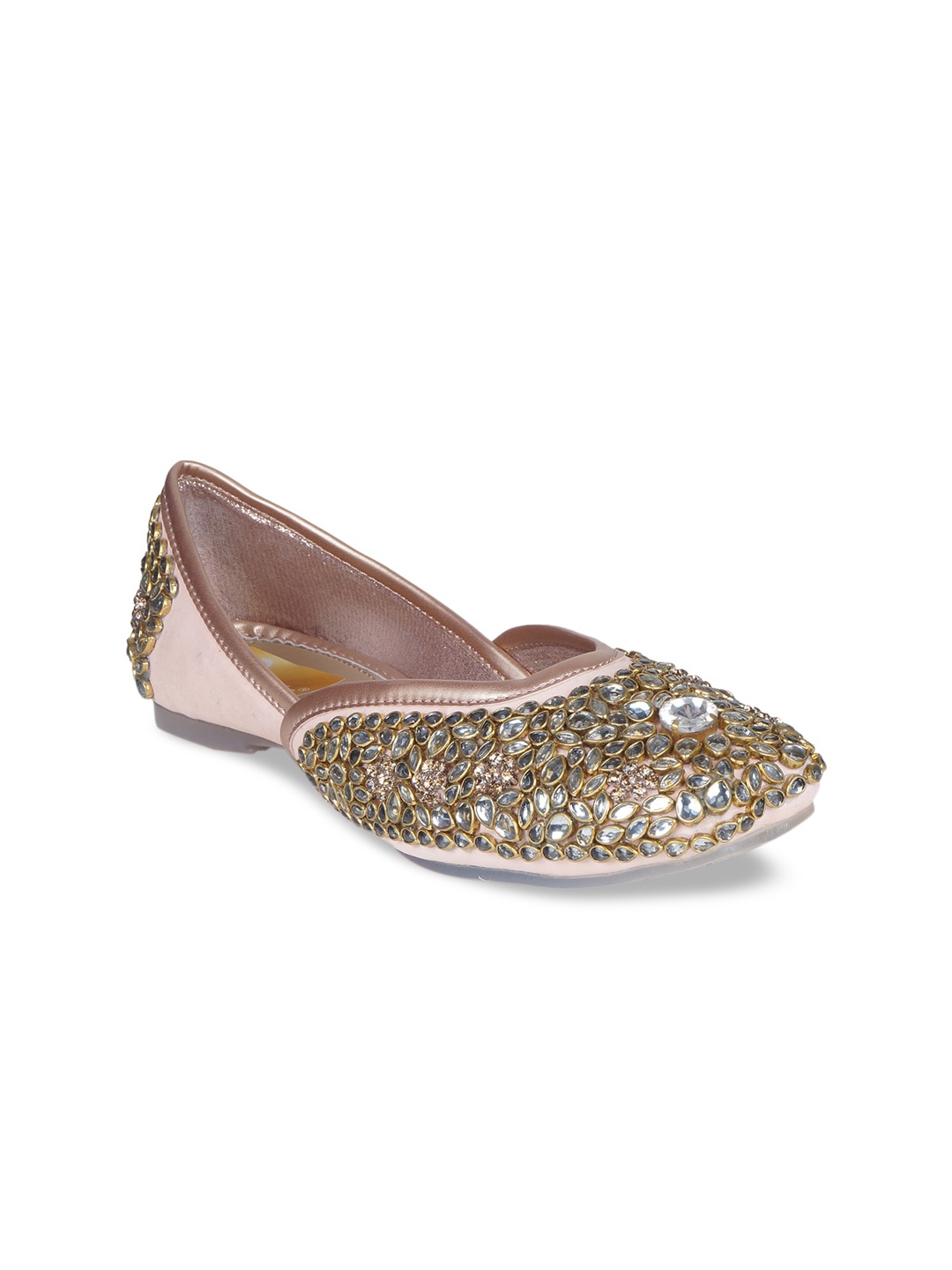 

The Desi Dulhan Women Peach-Coloured Ethnic Embellished Mojaris
