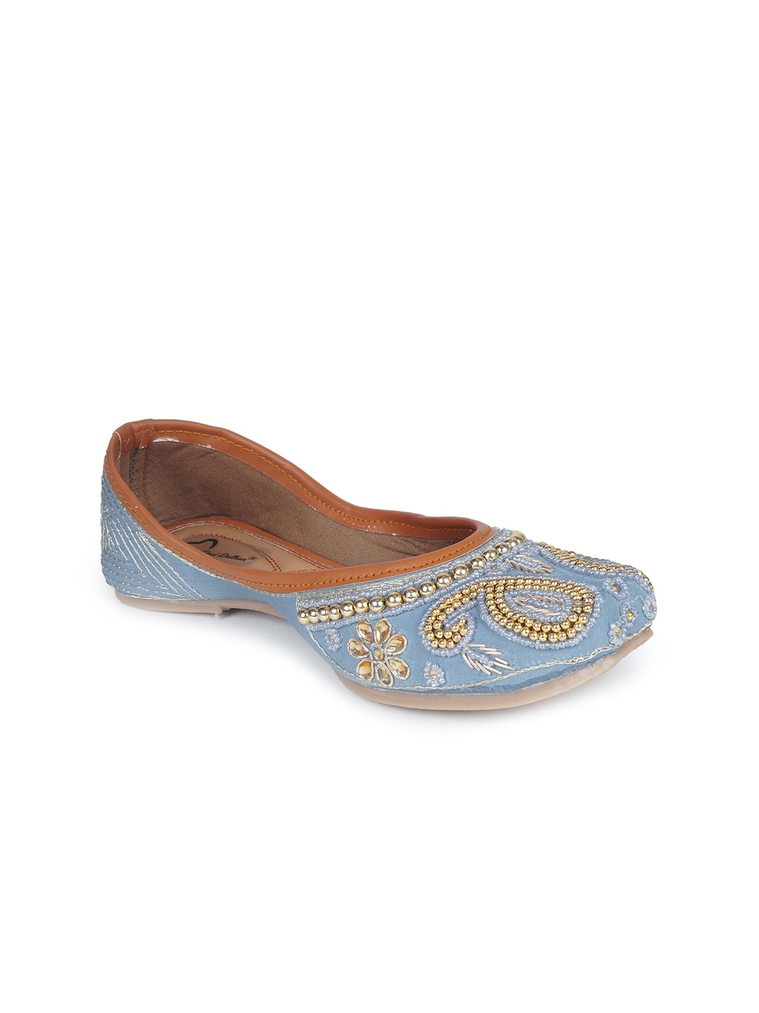 

The Desi Dulhan Women Grey Melange Ethnic Embellished Handcrafted Mojaris