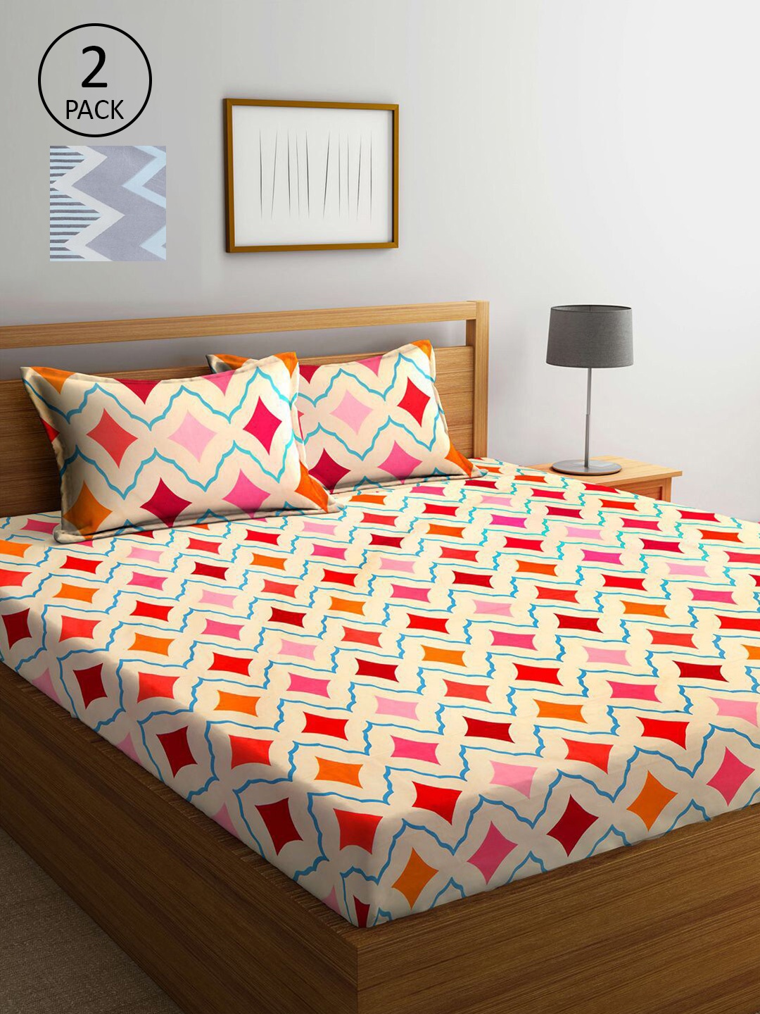 

KLOTTHE Grey & Peach-Coloured Geometric 300 TC 2 King Bedsheet with 4 Pillow Covers