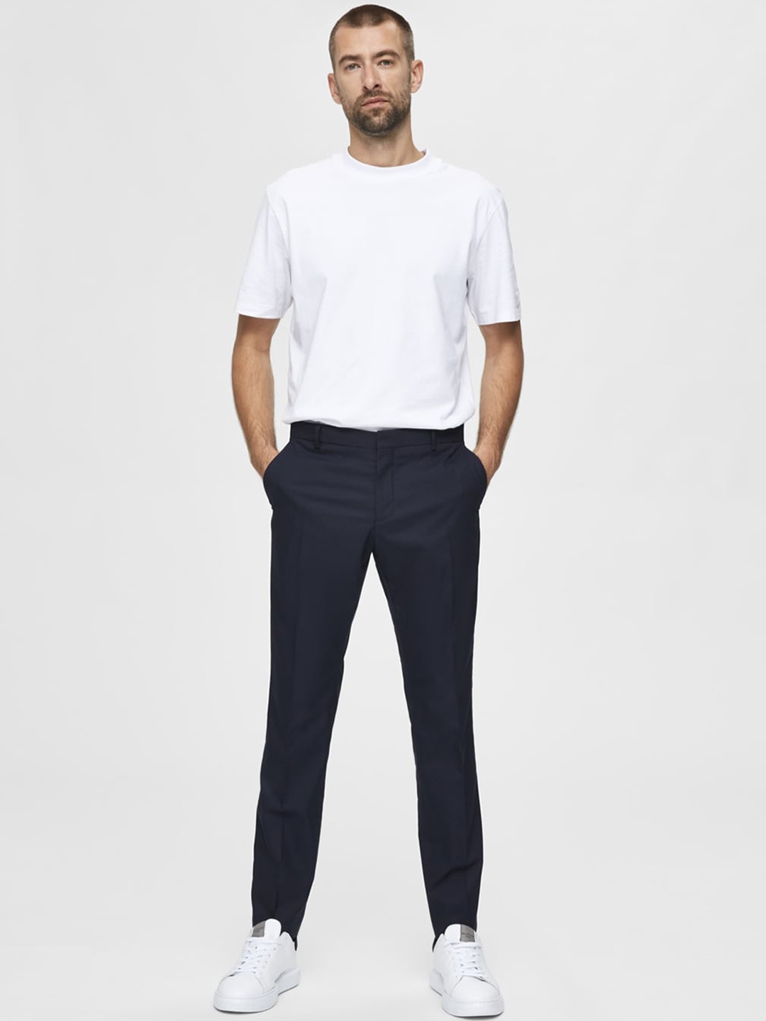 

SELECTED Men Blue Slim Fit Trousers