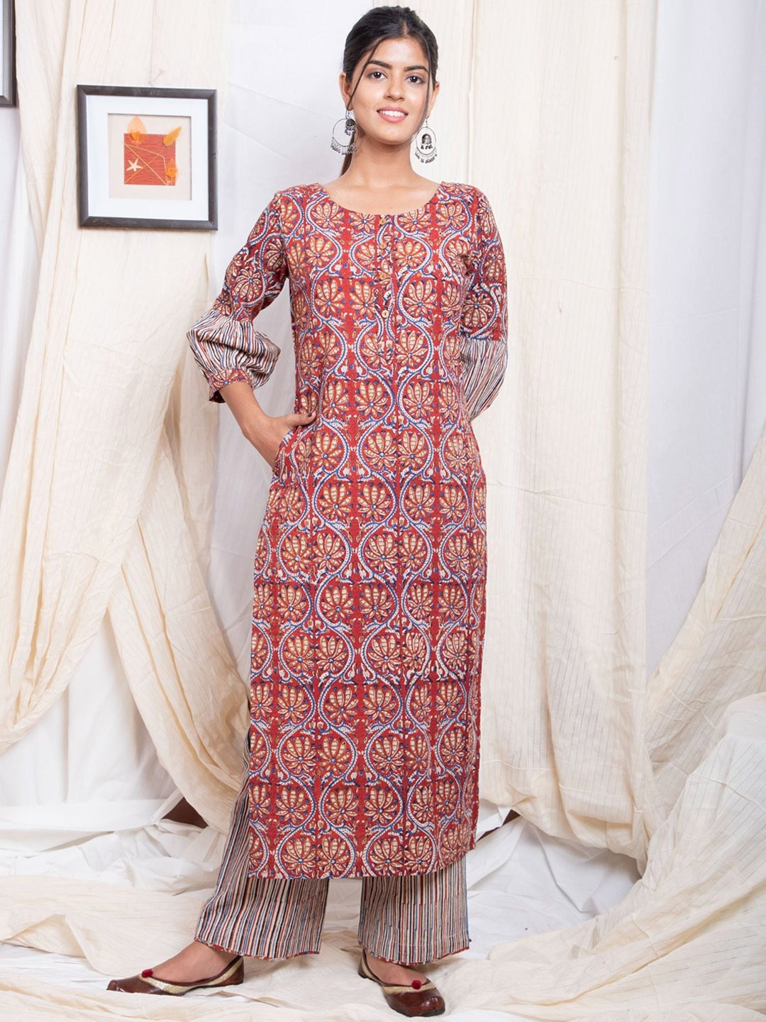 

Shuddhi Women Multicoloured Ethnic Motifs Printed Kurta, Multi
