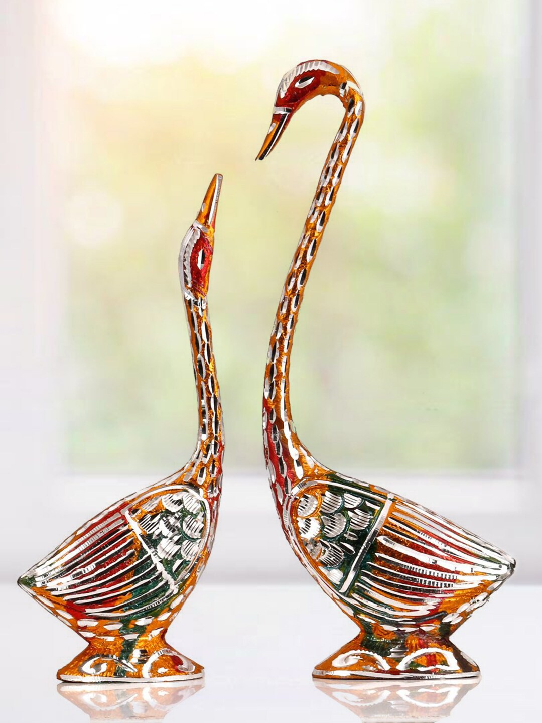 

Craftvatika Multicoloured Swan Love Birds Showpiece, Multi
