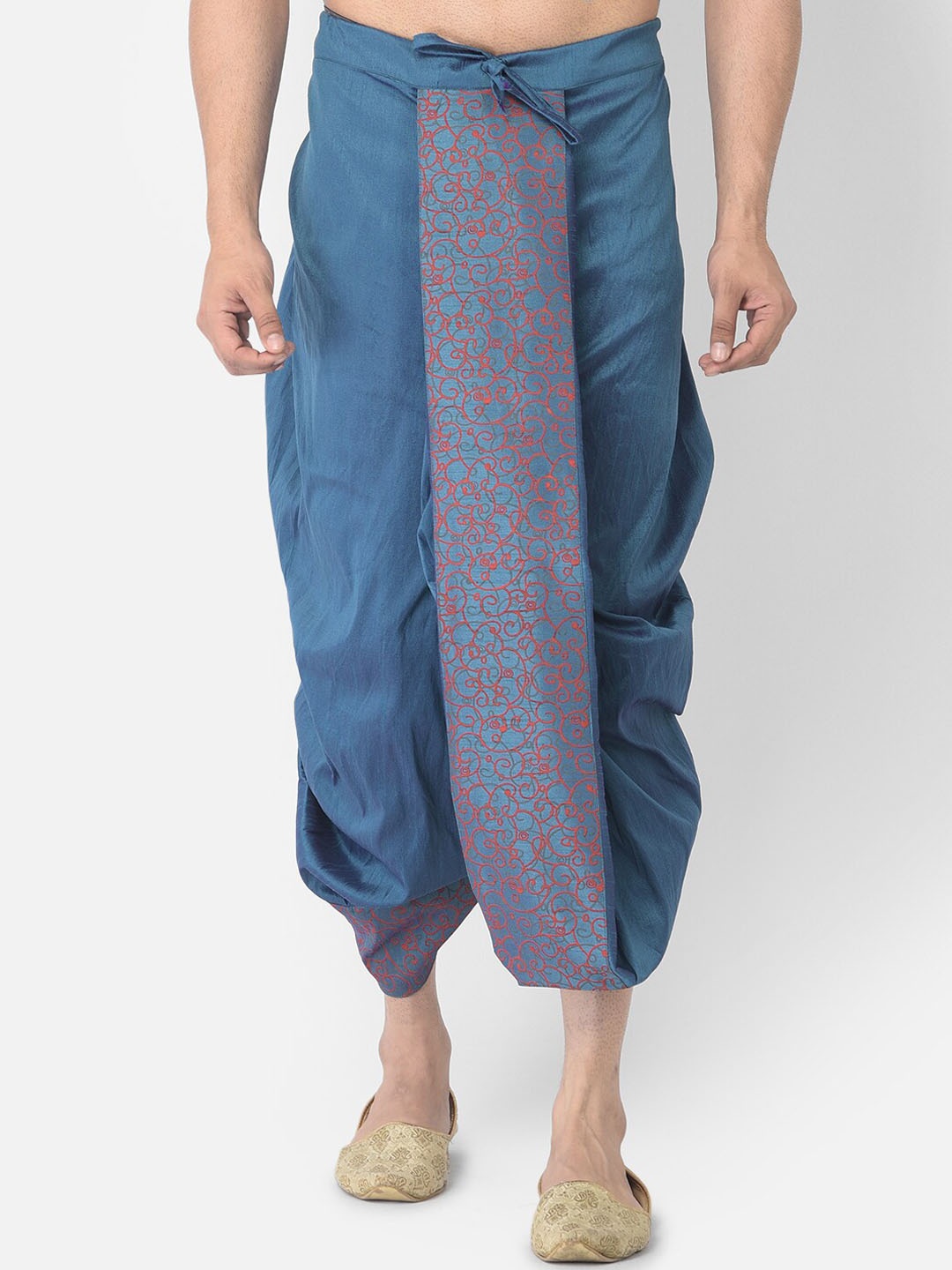 

DEYANN Men Blue Solid Dhoti Salwar with Printed Boarder