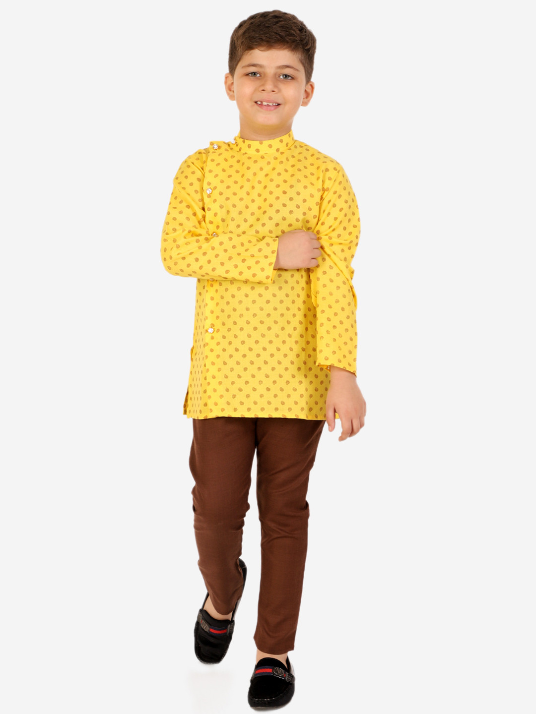 

Superminis Boys Yellow Printed Layered Pure Cotton Kurta with Pyjamas