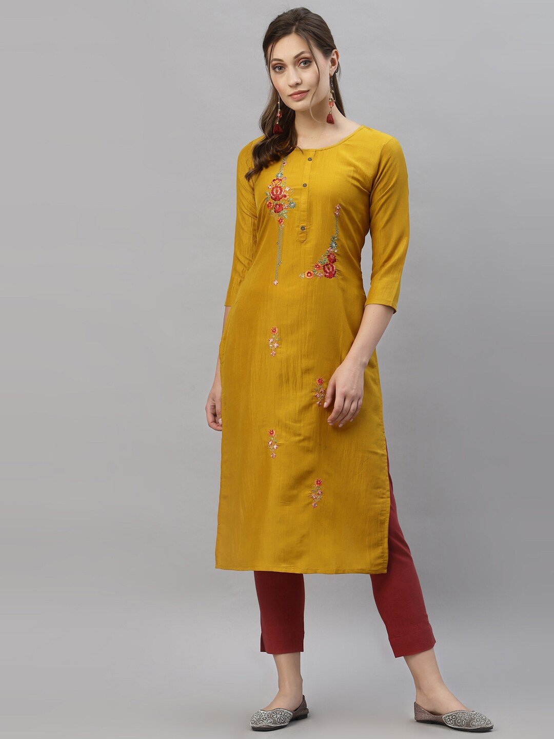 

KALINI Women Yellow Floral Embroidered Thread Work Straight Kurta