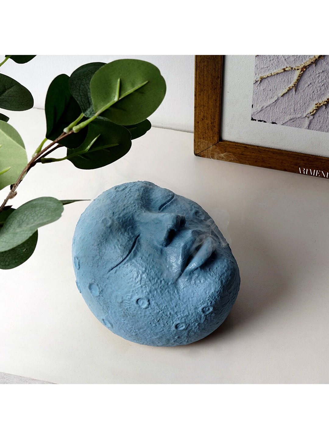 

THE ARTMENT Blue Resting Face Incense Holder Showpieces