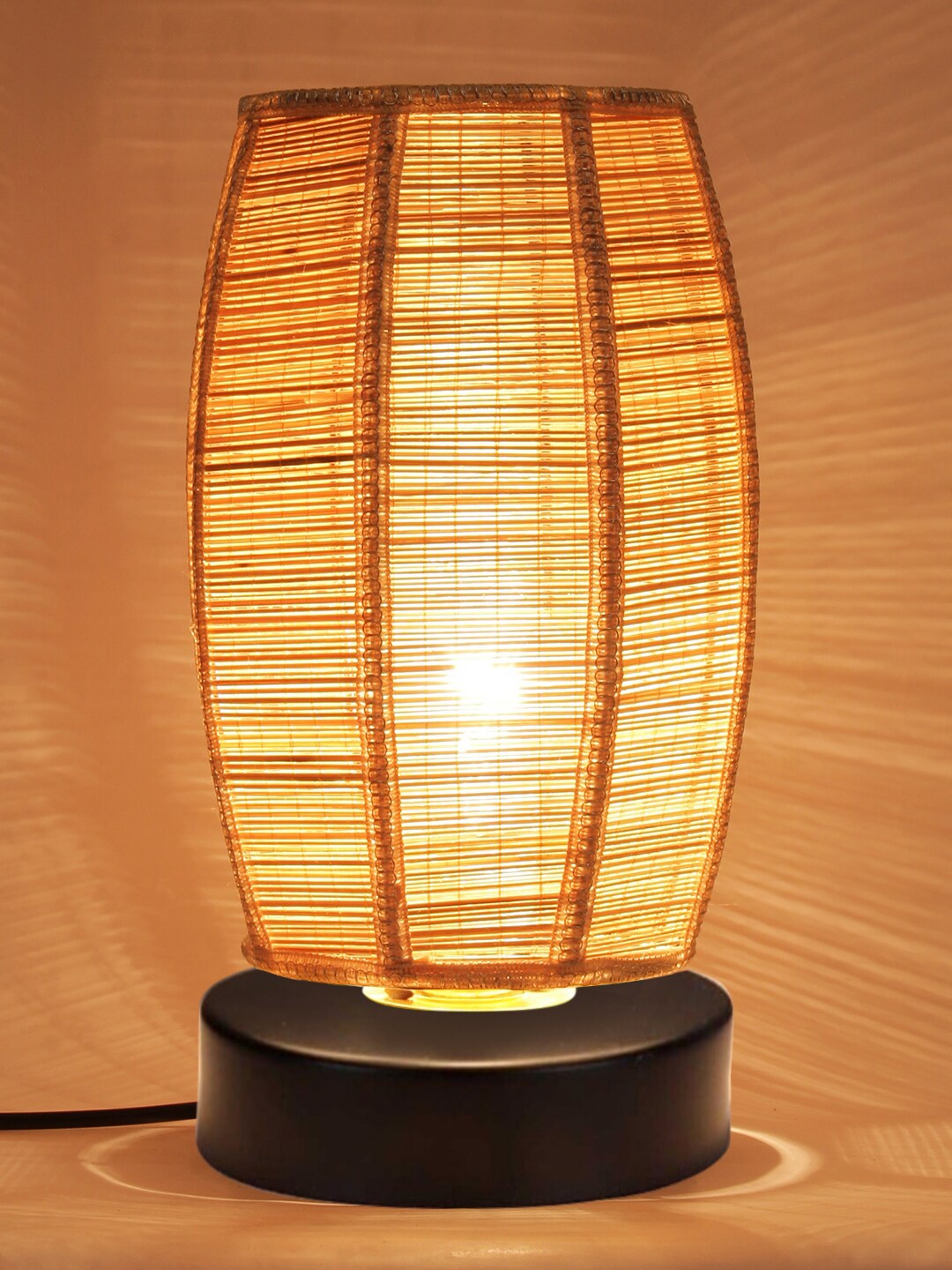 

Devansh Beige & Black Solid Cotton Shade Table Lamp