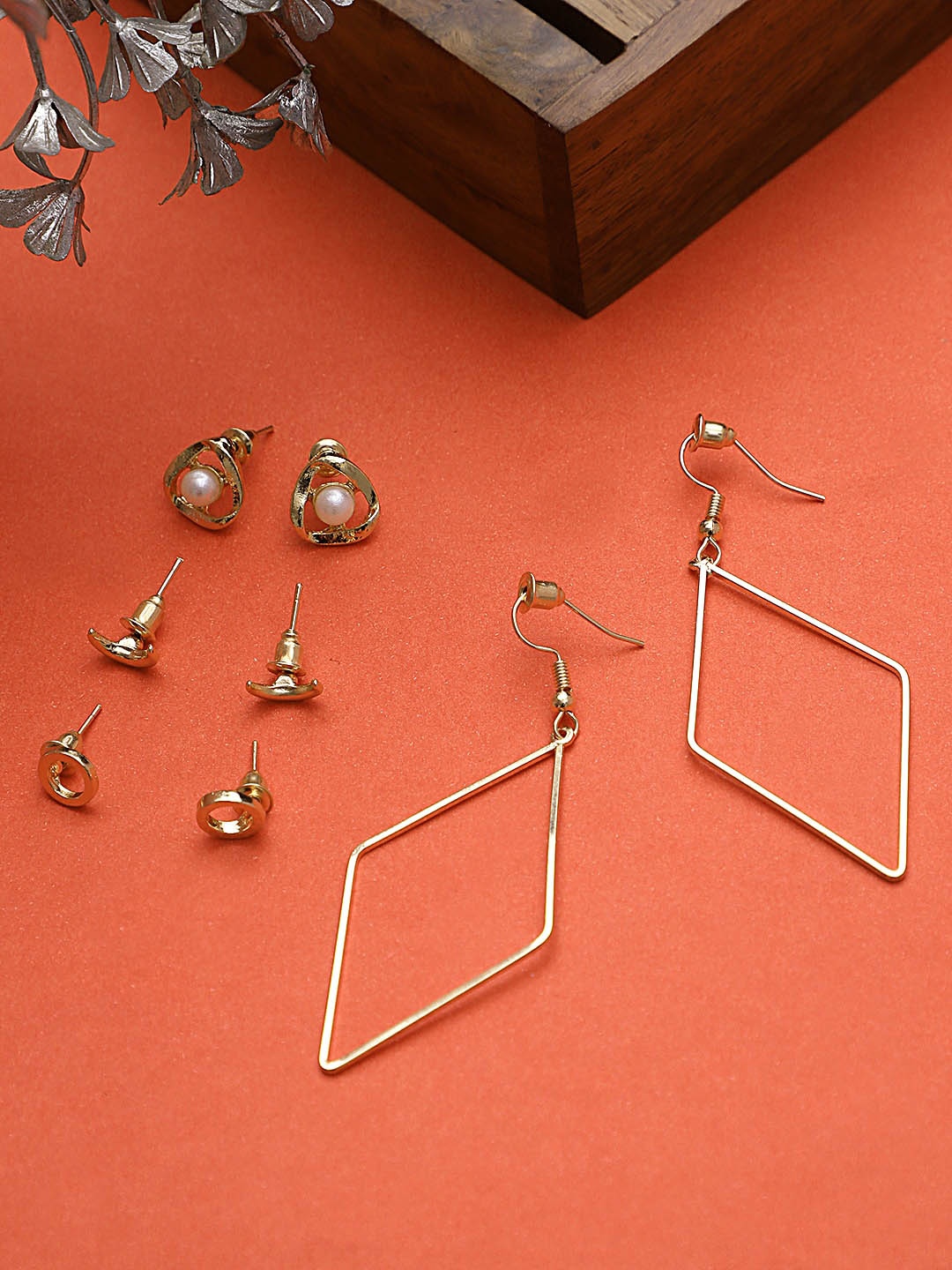 

KACY Set Of 4 Gold-Toned Crescent Shaped Drop Earrings