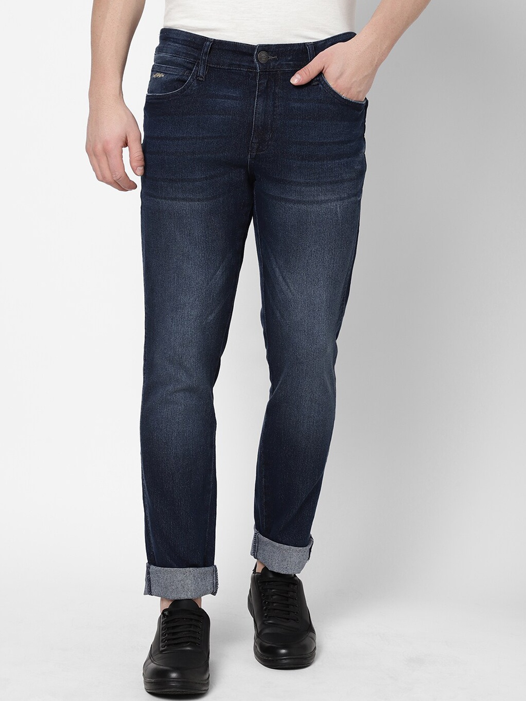 

Wrangler Men Blue Skanders Slim Fit Low-Rise Light Fade Stretchable Jeans