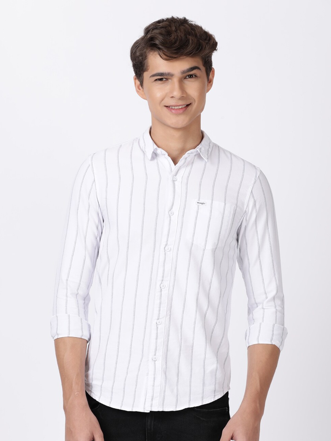 

Wrangler Men White Slim Fit Striped Cotton Casual Shirt