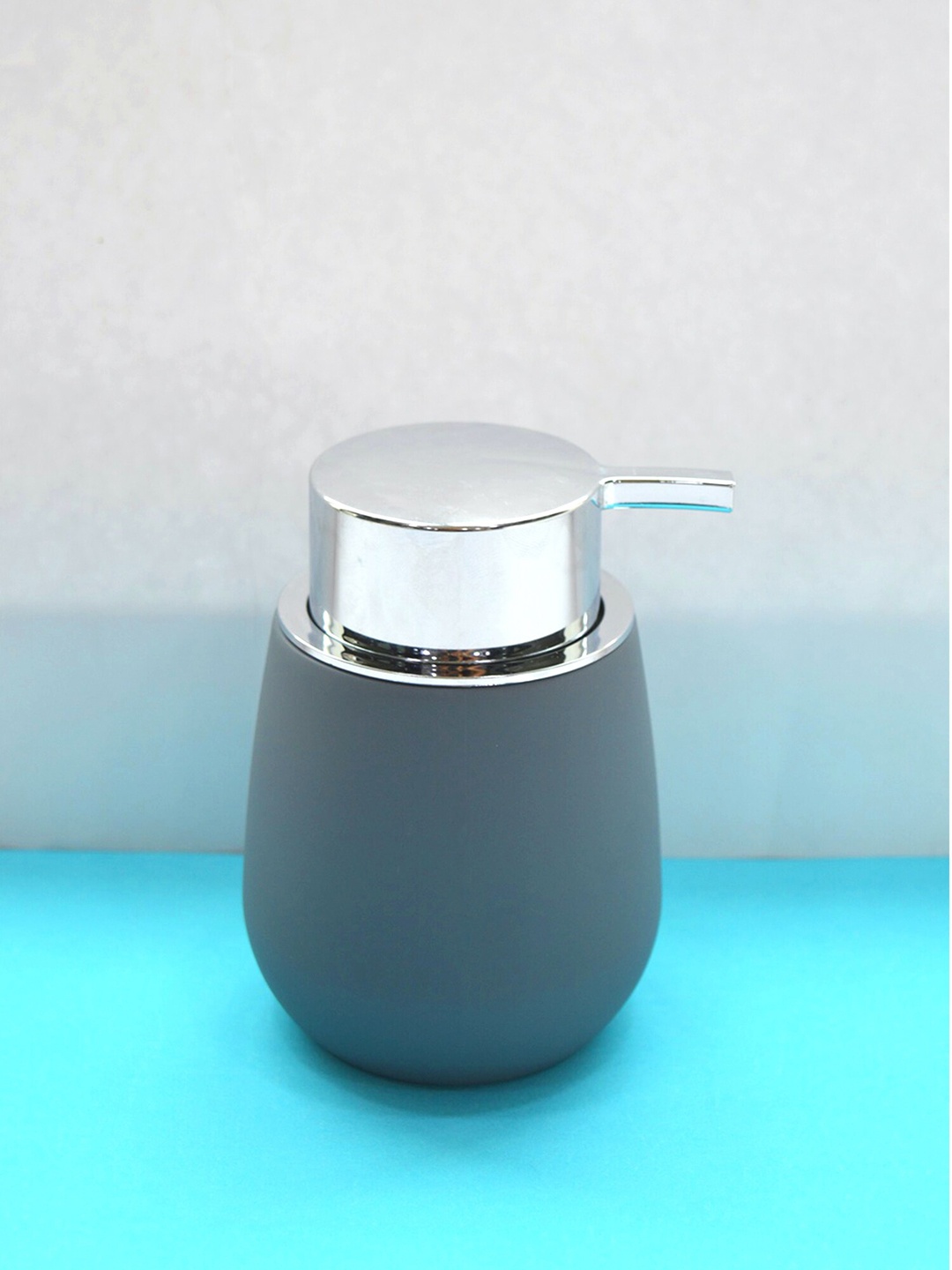 

Tranquil square square Grey Solid Soap Dispenser