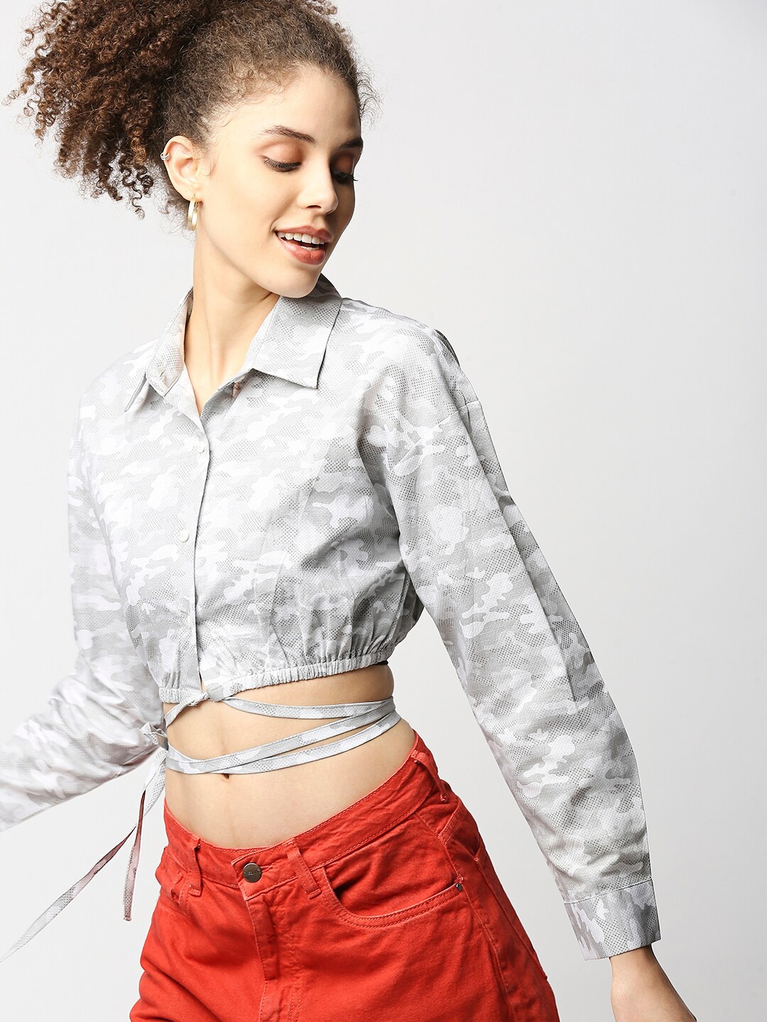 

Disrupt Women Grey Comfort Boxy Printed Cropped Shirt