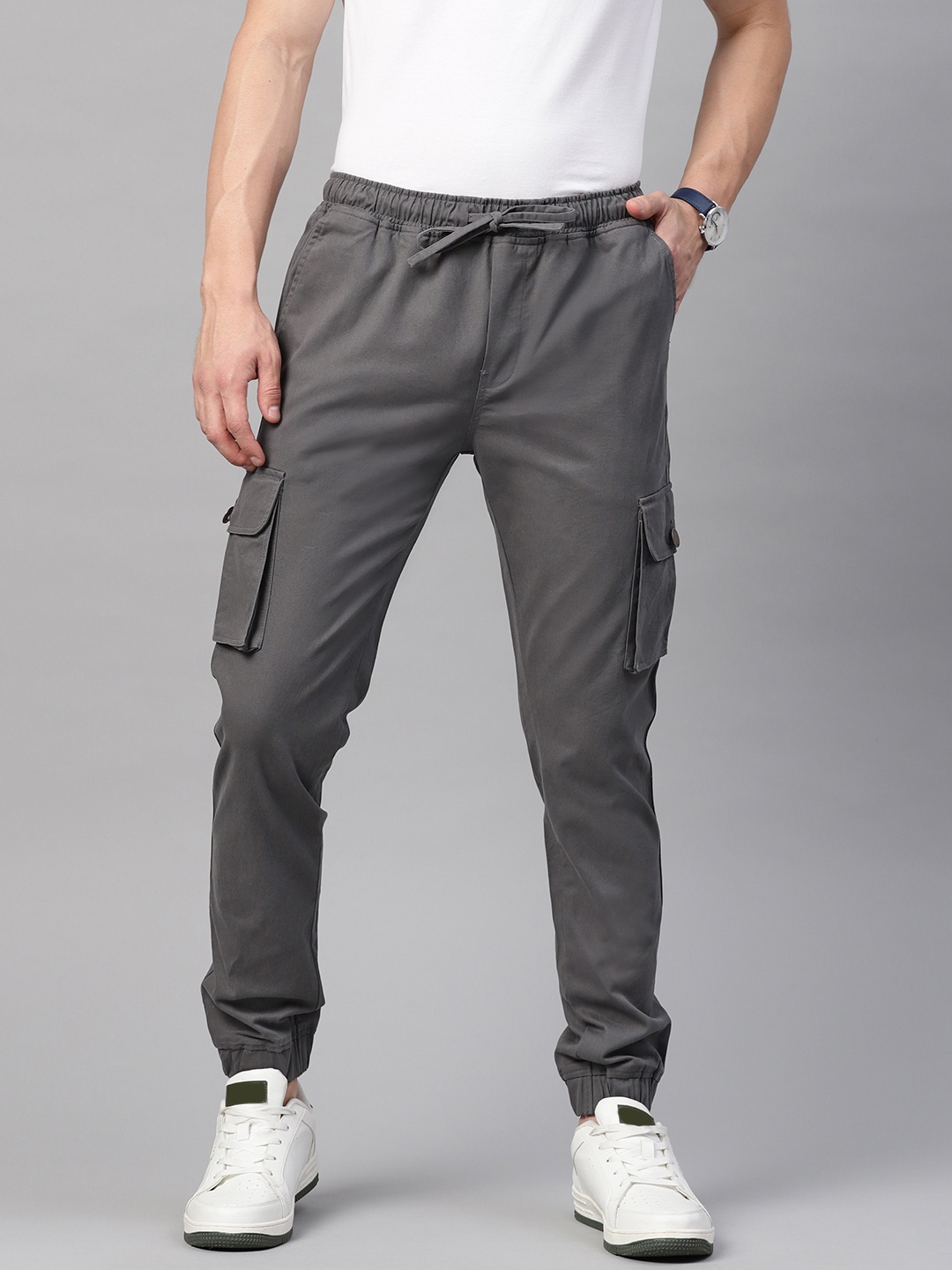 

Hubberholme Men Grey Smart Slim Fit Pleated Joggers Trousers