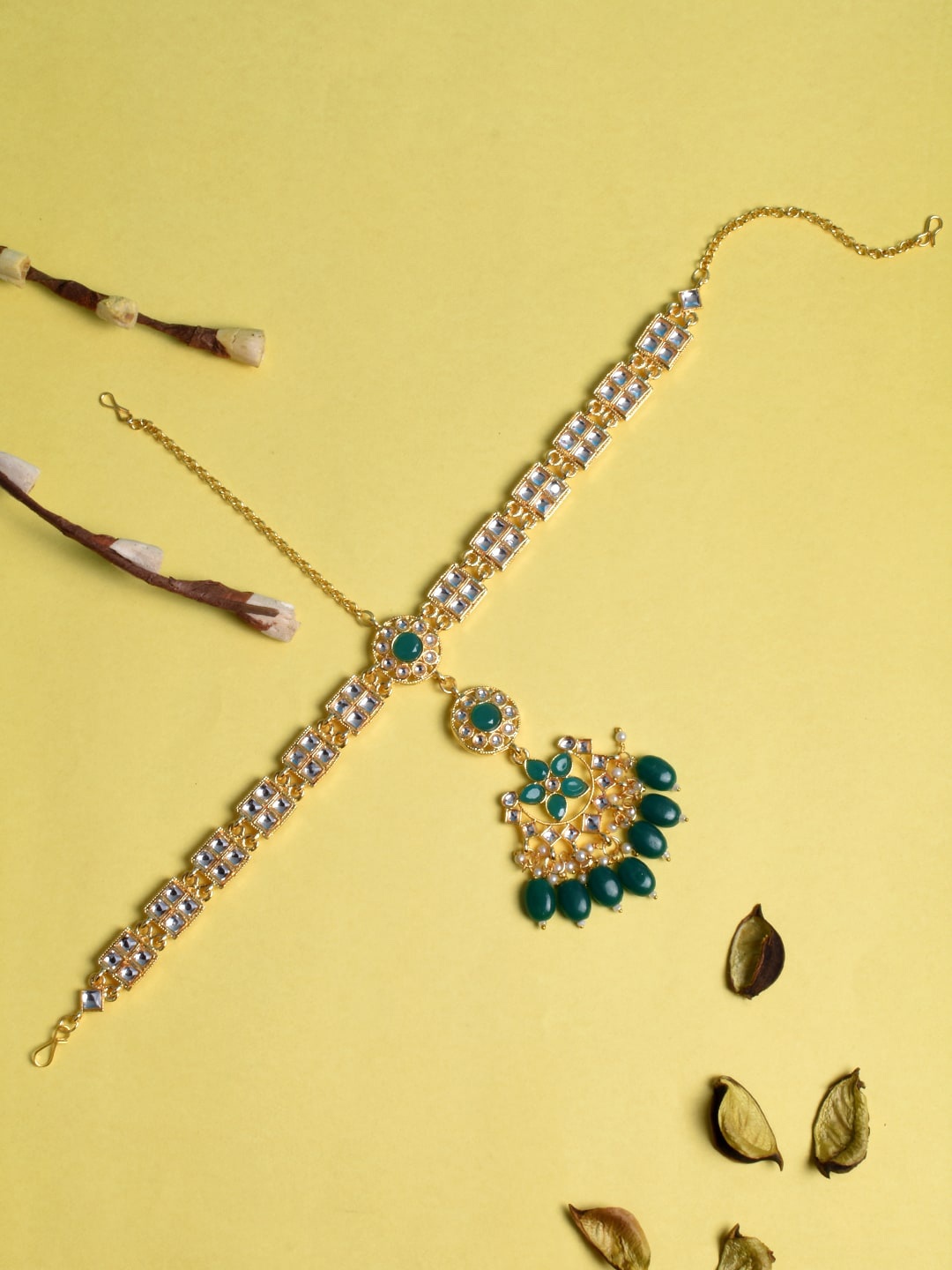 

STEORRA JEWELS Gold-Plated Green Kundan-Studded Mathapatti