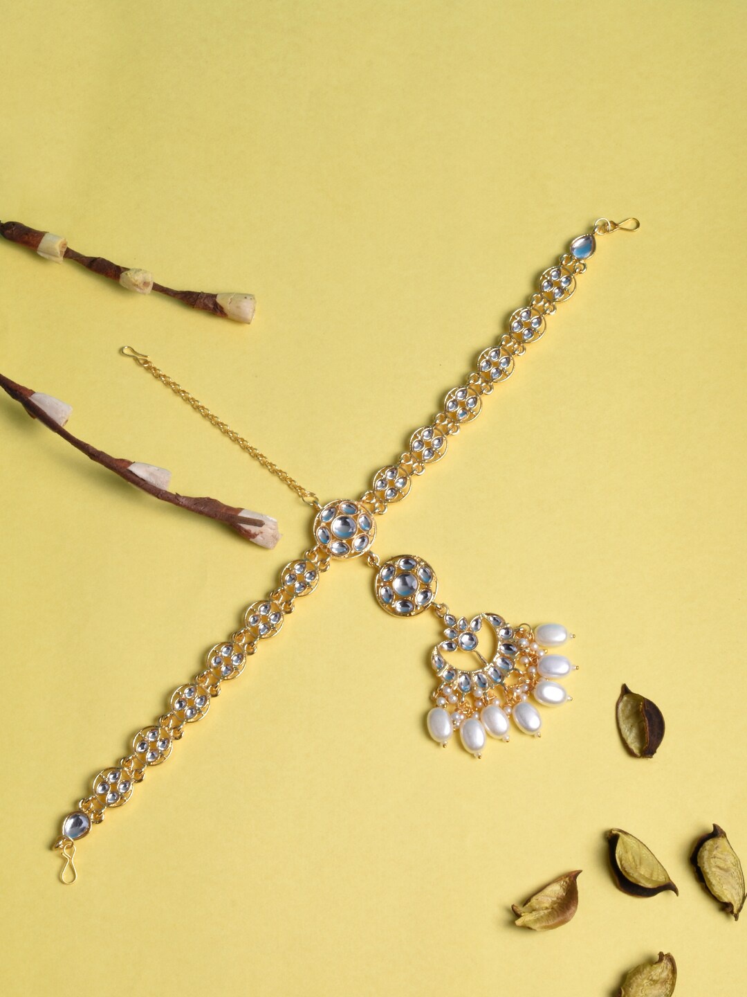 

STEORRA JEWELS Gold-Plated White Kundan Studded Maangtikka