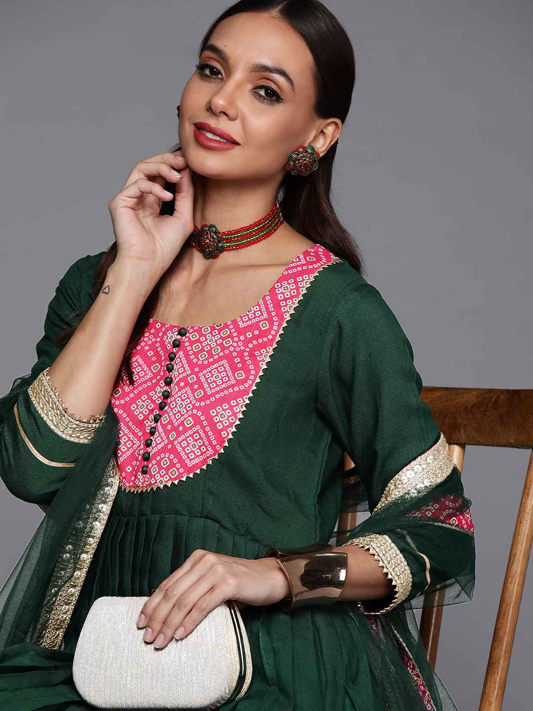 

Inddus Women Green Yoke Design Pleated Sequinned Kurta with Trousers & With Dupatta