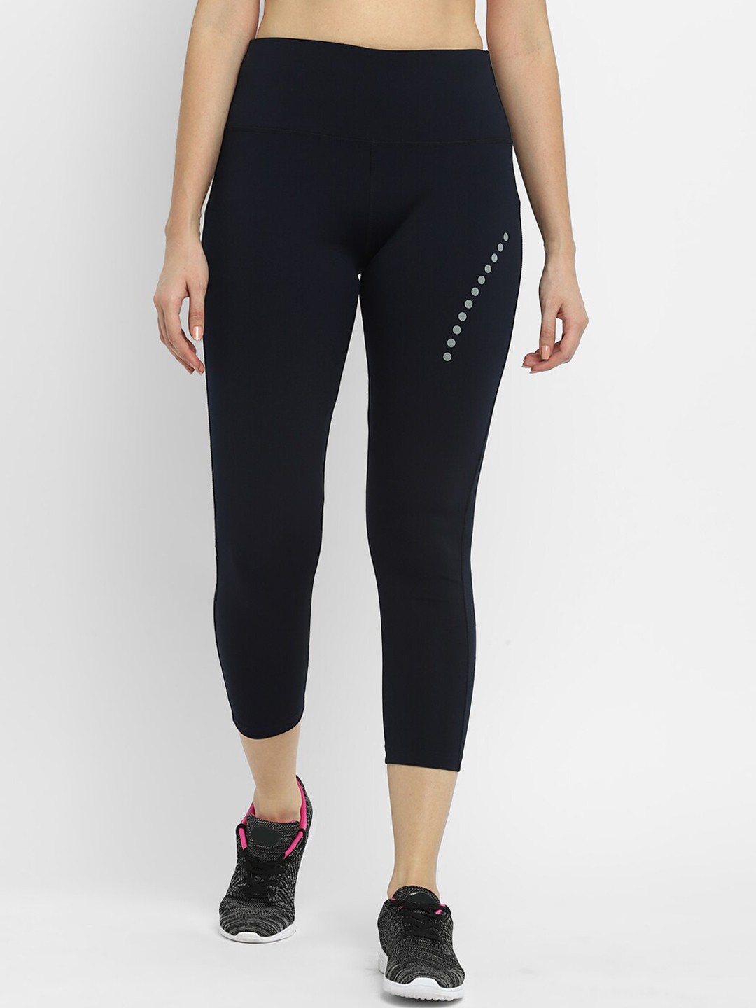 

OFF LIMITS Women Navy Blue Solid Rapid Dry Tights