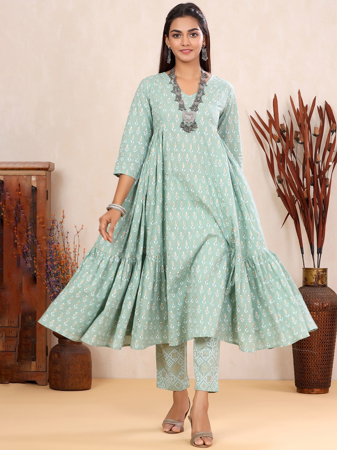 

mirari Women Green Ethnic Motifs Pure Cotton Anarkali Kurta with Trousers