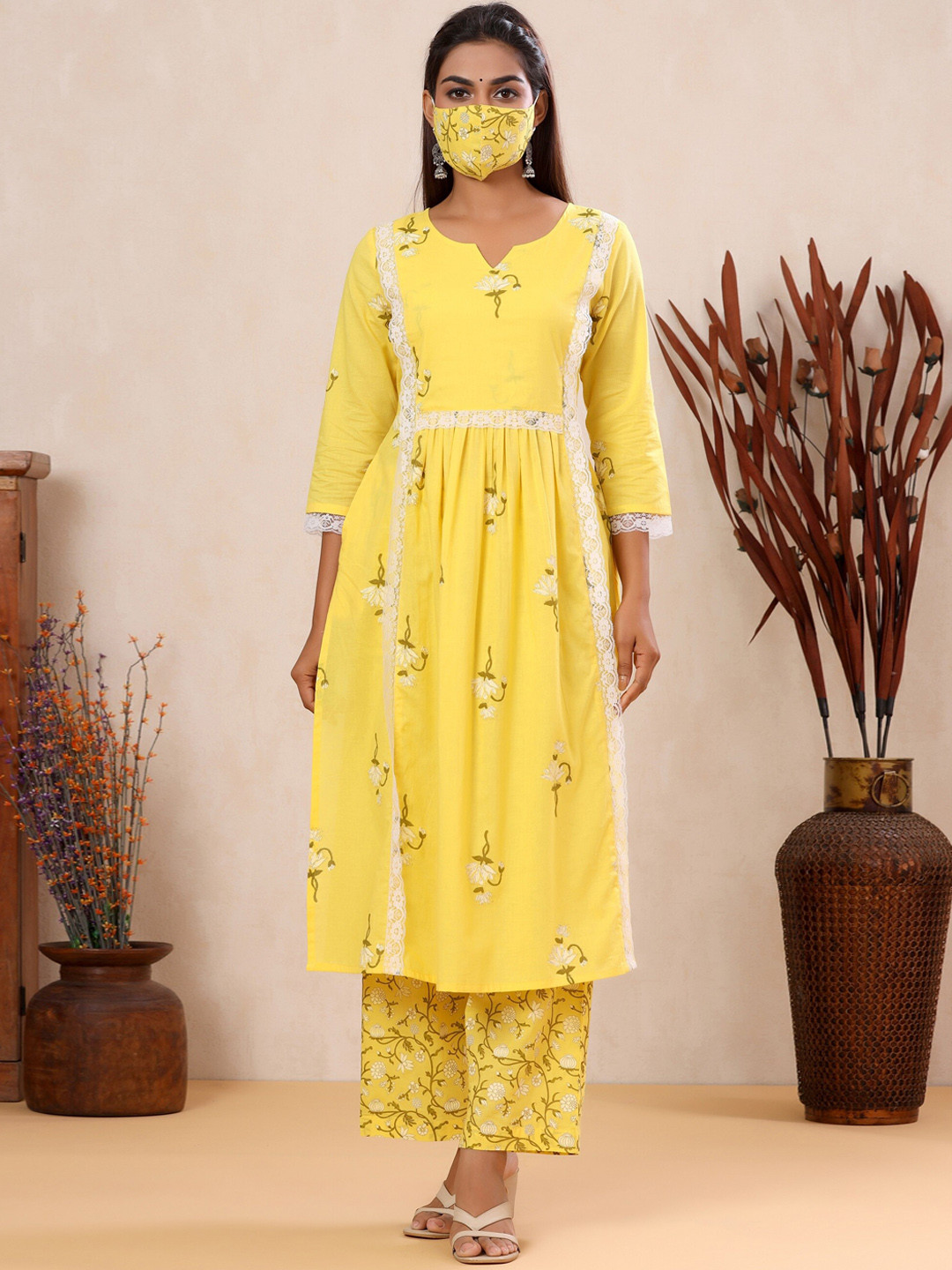 

mirari Yellow Floral Printed Pure Cotton Kurta with Trousers