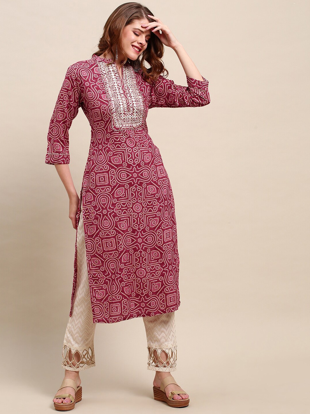 

FASHOR Women Maroon Paisley Printed Mirror Work Kurta