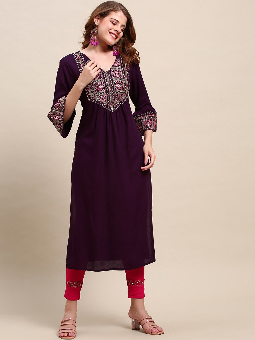 

FASHOR Women Purple & Golden Geometric Yoke Design Bell Sleeves Thread Work Kurta