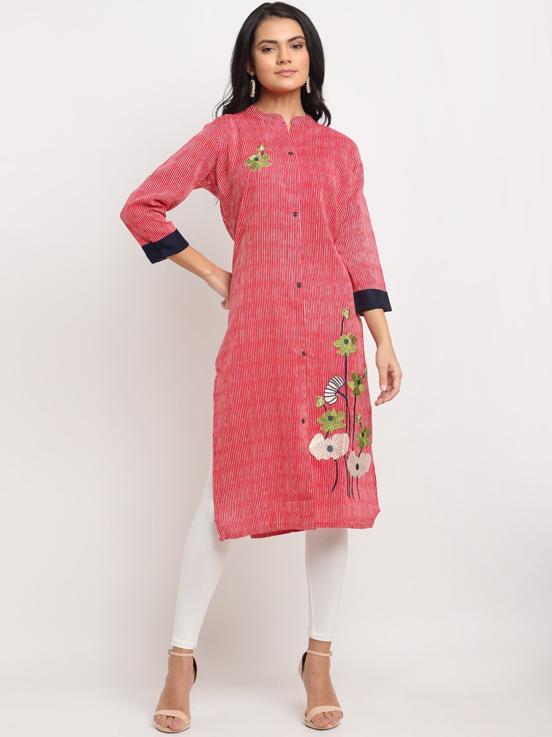 

Aujjessa Women Red Embroidered Thread Work Kurta