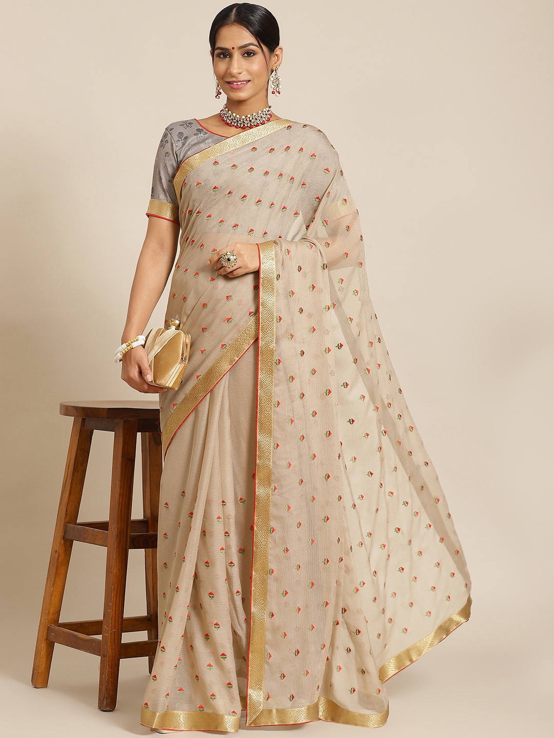 

Satrani Beige Ethnic Motifs Poly Chiffon Saree